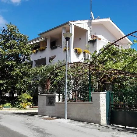 Apartment Apartments Villa Martinuzzi Rovinj
